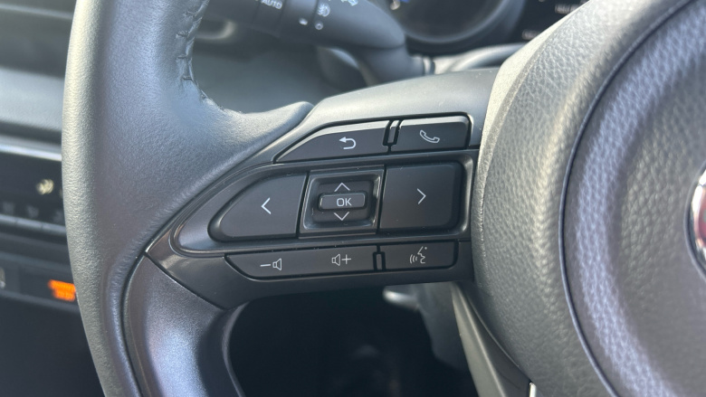 Toyota Yaris 1.5 Hybrid Design 5dr CVT Hybrid Hatchback